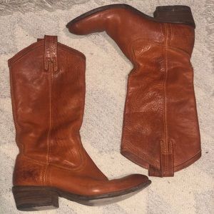 FRYE Spice leather cowboy boots distressed sole